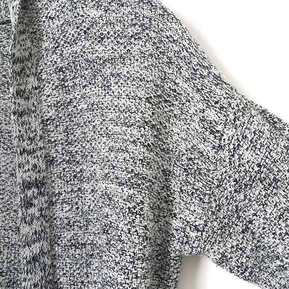 H&M Conscious Women Gray/White Knit Cardigan, XS - Picture 6 of 8